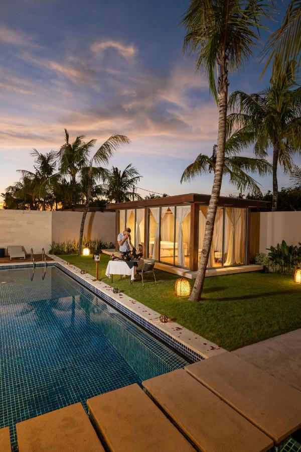 Honeymoon at One-Bedroom Villa Private Pool
